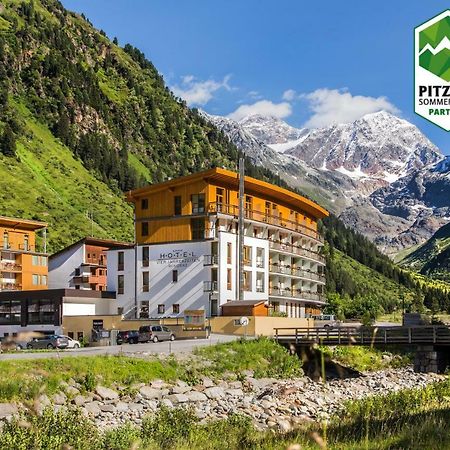 Hotel Vier Jahreszeiten Sankt Leonhard im Pitztal Esterno foto