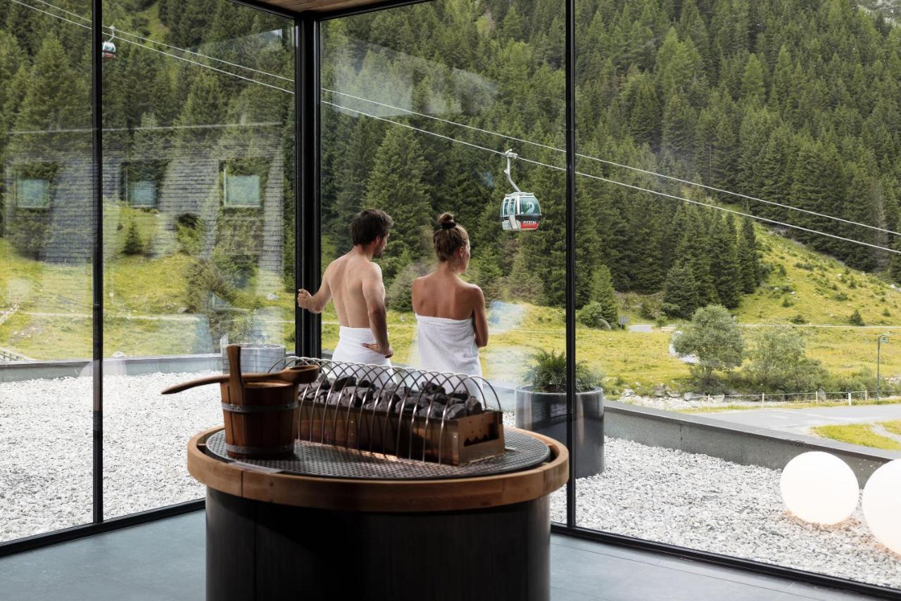 Hotel Vier Jahreszeiten Sankt Leonhard im Pitztal Esterno foto