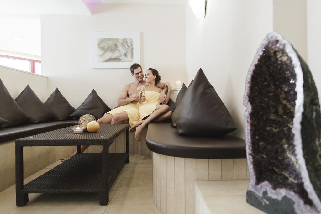 Hotel Vier Jahreszeiten Sankt Leonhard im Pitztal Esterno foto