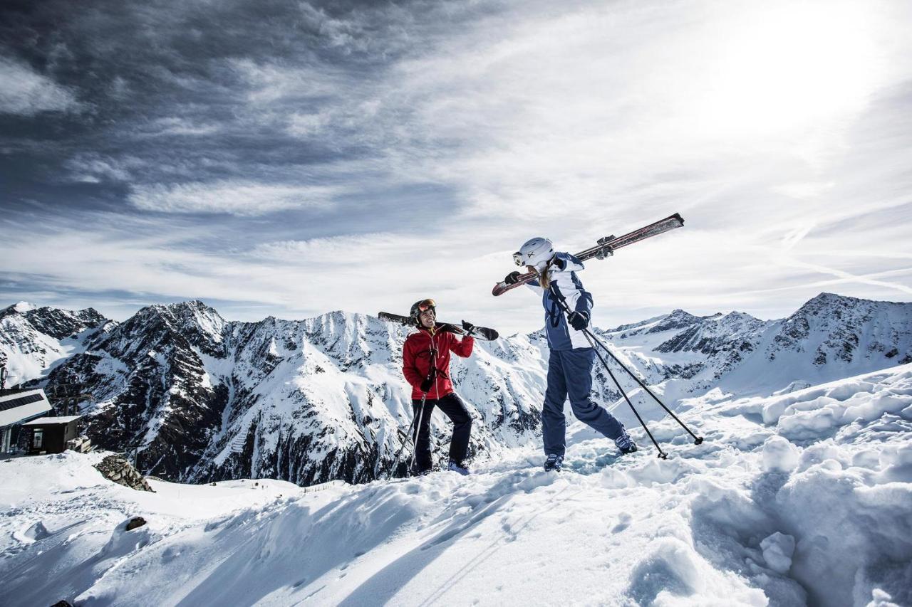 Hotel Vier Jahreszeiten Sankt Leonhard im Pitztal Esterno foto