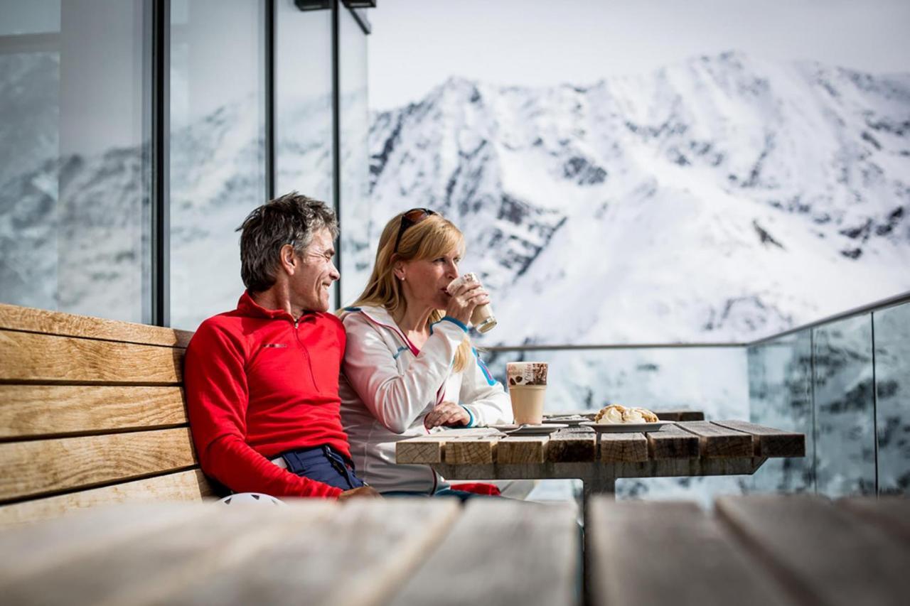 Hotel Vier Jahreszeiten Sankt Leonhard im Pitztal Esterno foto